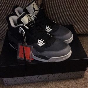 Jordan 4 fear pack